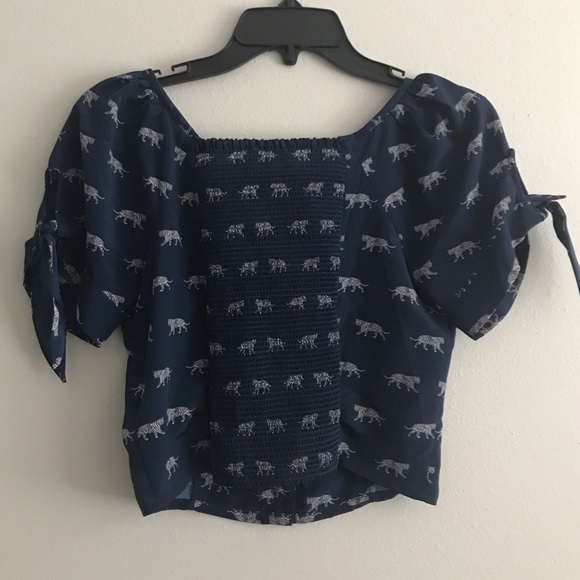 Elkin Tiger Crop Top - Picture 4 of 6